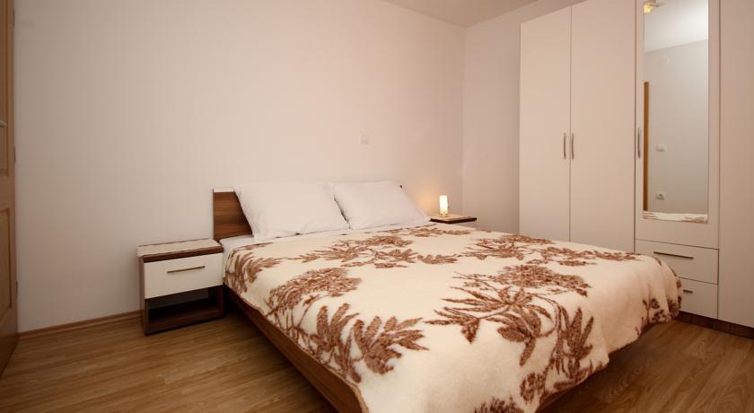 Apartments Koritnik 푸나트 객실 사진