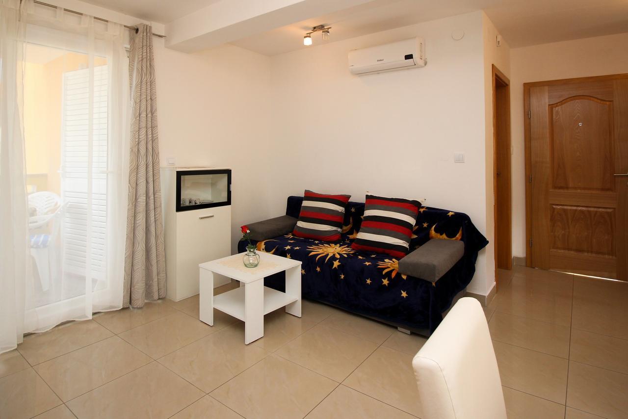 Apartments Koritnik 푸나트 외부 사진