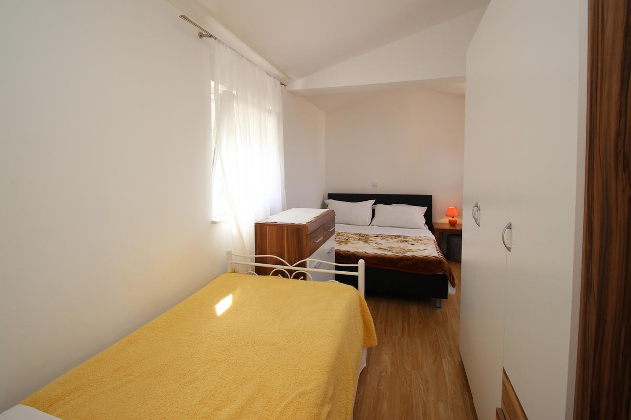 Apartments Koritnik 푸나트 외부 사진
